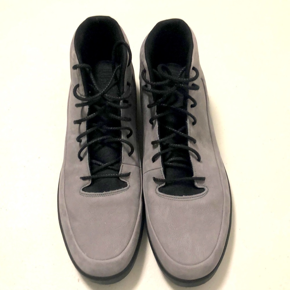 Jordan Grown V.9 Cool Gray